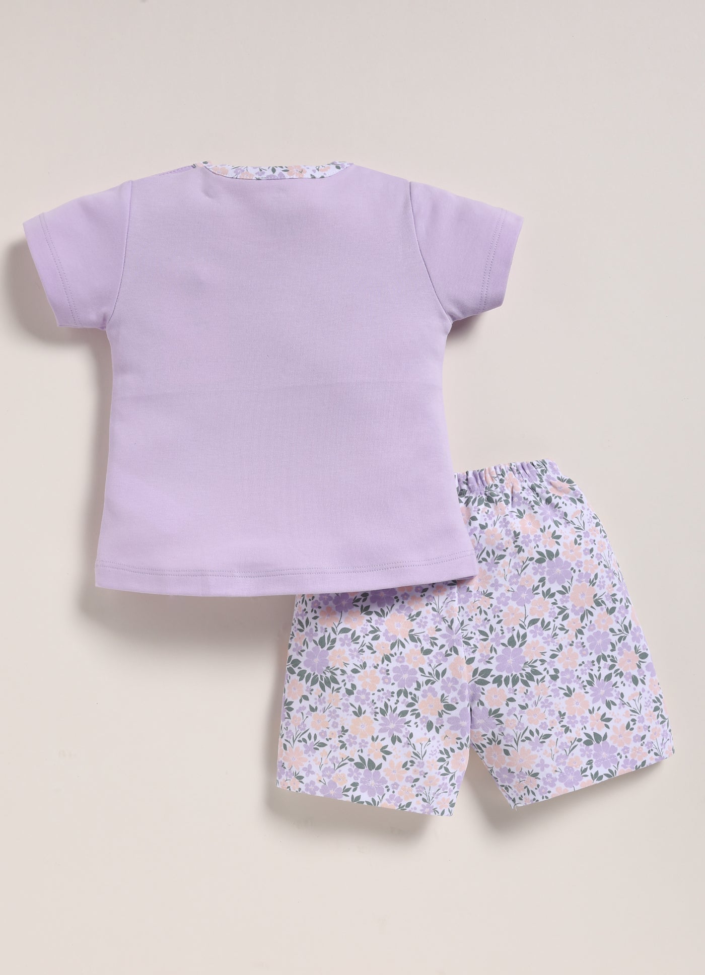 Half-Sleeve Top & Bottom For Girls - Light Purple Giraffe