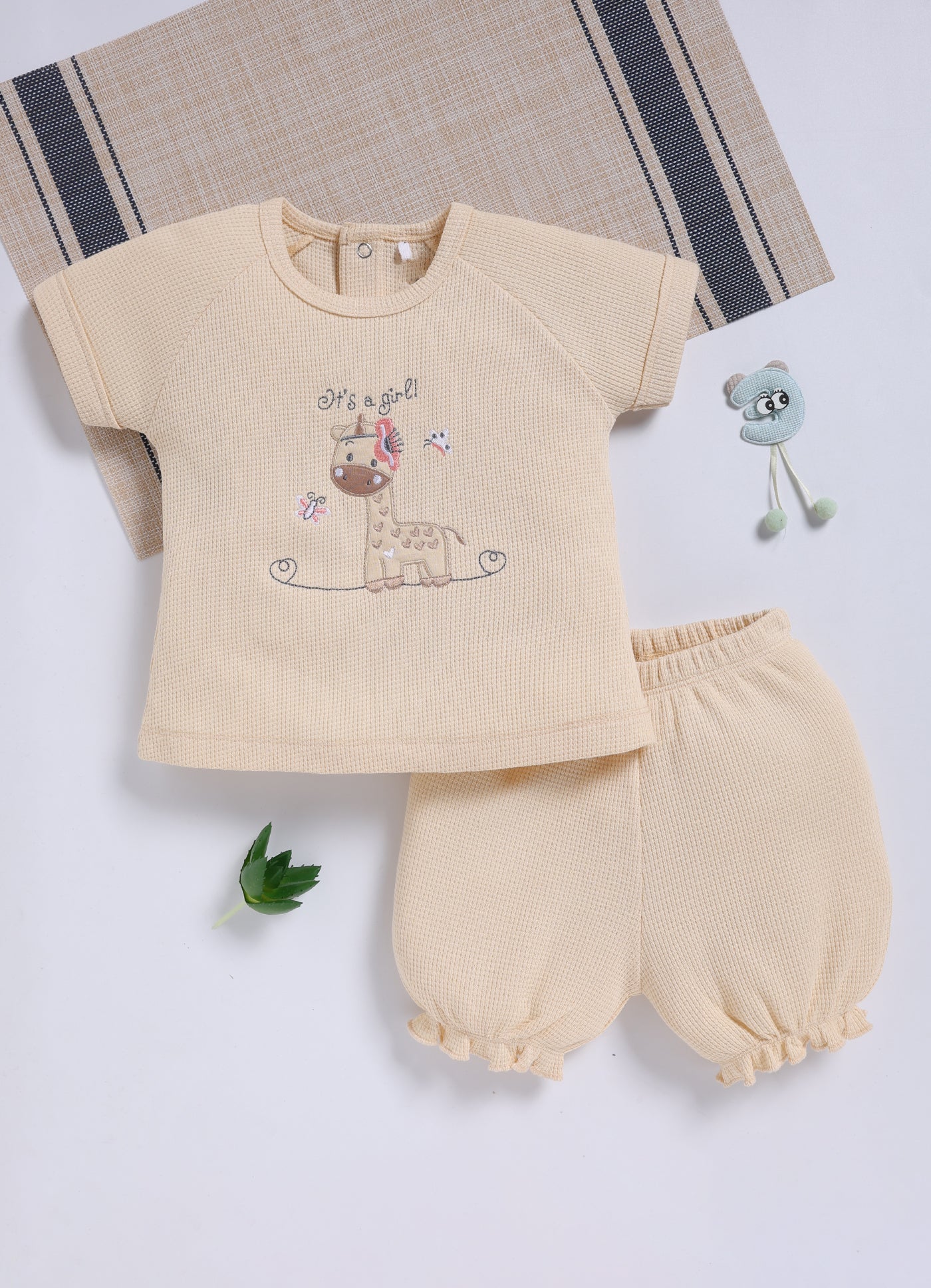 Half-Sleeve Top & Bottom For Girls - Cream It's a Girl